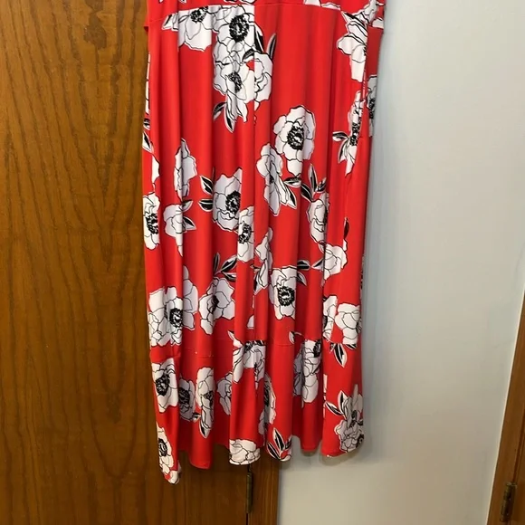 LANE BRYANT UEC 14/16 Floral Faux Wrap Maxi Dress Red White High-Low Ruffle - Picture 11 of 11